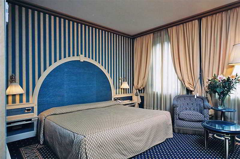 Hotel Auriga Милан Номер фото